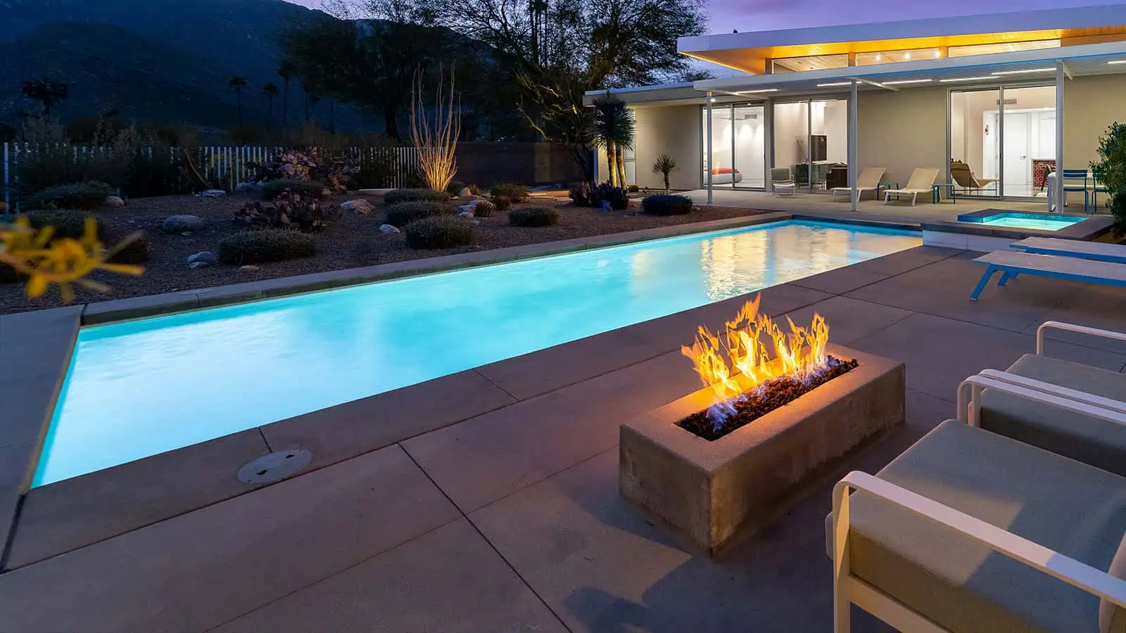 Swimming pool lighting